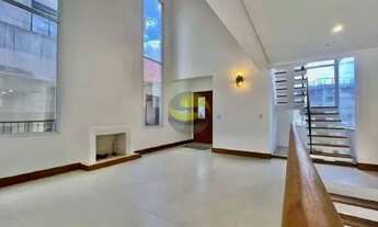 Imagem 2: Sobrado Alto Padrão