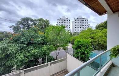 Imagem 2: Sobrado para venda possui 468 metros quadrados com 5 quartos em Bela Aliança - São Paulo