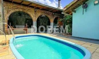 Imagem: Casa com piscina, 2 dormitórios, churrasqueira