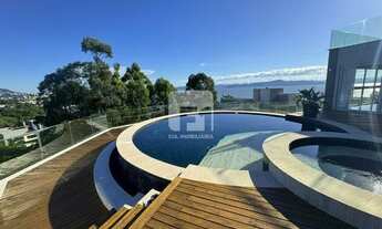 Imagem: Casa de 7 dormitorios e 4 suites no bairro