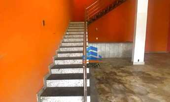 Imagem 2: Galpão ao lado da Br-153