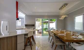 Imagem 5: Casa Alto Padrão, Porteira Fechada em Santa Felicidade