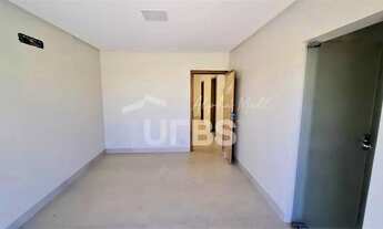 Imagem 7: Sobrado novo Jardins Parma, casa com piscina Senador Canedo, imóvel novo condomínio fechad