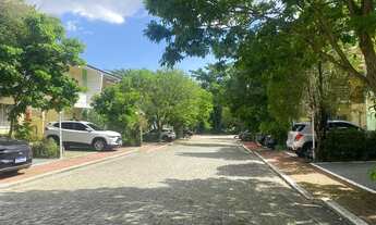 Imagem: Casa duplex no Condomínio Villagio Di Guiulia