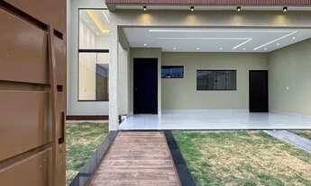 Imagem 2: CASA VEIGA Casa de Rua com 3 Quarto(s) e 3 banheiro(s) à Venda, 179.00 por R$ 820000.00 no