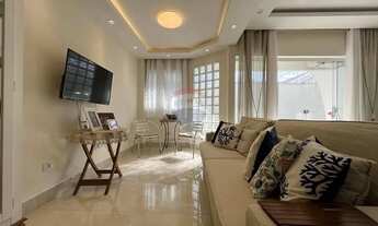 Imagem 4: Lindo Sobrado no Coração de Caiobá Praia Brava