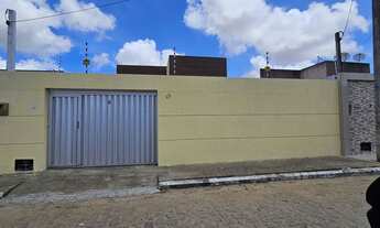 Imagem: VENDE-SE CASA 2/4 E CHURRASQUEIRA,CIDADE