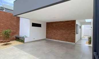 Imagem 3: Casa à Venda na Zona 07 de Maringá com 3 Quartos e Suíte