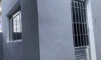 Imagem 2: Sobrado Amplo no Jardim Peri - 2 Quartos, 2 Banheiros, Sala e Cozinha Grandes + Quintal