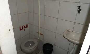 Imagem 2: LOJA NO CENTRO Galpão / depósito com aluguel por R$1.800 /mês