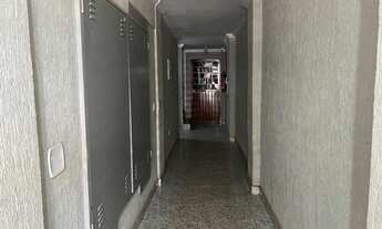 Imagem 2: Alugo apartamento 2 quartos segundo andar de frente com elevador luz individual