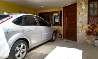 Imagem 2: Casa em Hípica Casa com 3 dormitórios