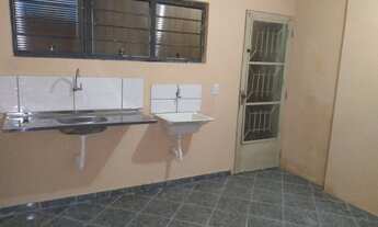 Imagem 2: 2 cômodos grandes (Kitnet) $500 com água luz e Wi-Fi incluso