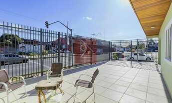 Imagem 2: Casa de esquina com terreno á venda no Hauer