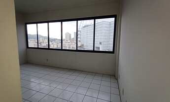 Imagem 2: Apartamento para venda tem 86 metros quadrados com 3 quartos em Tijuca - Rio de Janeiro