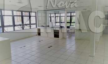 Imagem 3: Sala Comercial. Andar inteiro. São 2 salas juntas. Total de 98m². Recém Reformada!