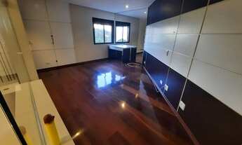 Imagem 3: Apartamento para aluguel tem 210 metros quadrados com 3 quartos