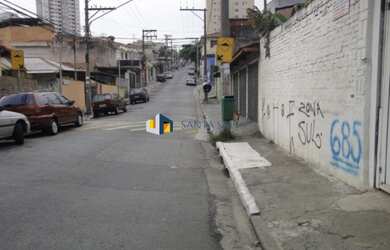 Imagem 6: Terreno com casas velhas, excelente para construtores