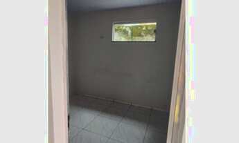 Imagem 4: Kit net pequeno Quarto com aluguel por R$650 /mês