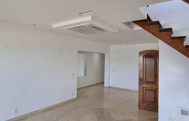 Imagem 5: Cobertura duplex para venda tem 299 metros quadrados com 3 quartos