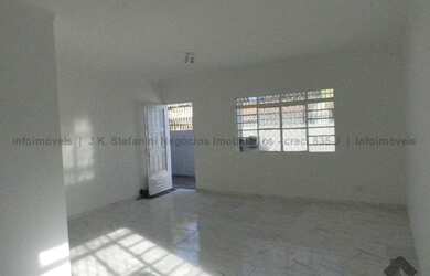 Imagem 3: Casa terrea de esquina em areá nobre da cidade