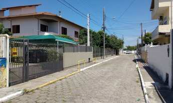 Imagem: Vende-se Casa na Barra da Lagoa