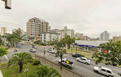 Imagem 3: Apartamento para aluguel com 83 metros quadrados com 3 quartos em Vila Izabel - Curitiba