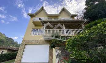 Imagem 6: Casa para venda em condomínio fechado, em local privilegiado em Petrópolis/RJ