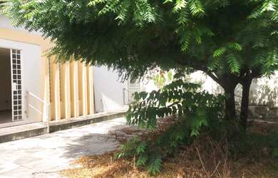 Imagem 2: Casa para aluguel possui 244 metros quadrados com 5 quartos em Planalto - Teresina - PI