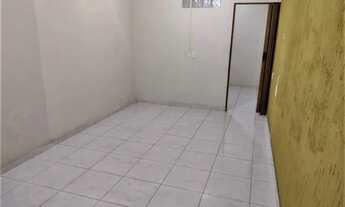 Imagem 7: Localização Incontestável! Casa Linear, junto a comércio e condução, possibilidade de faze