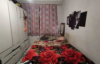 Imagem 2: Quarto mobiliado