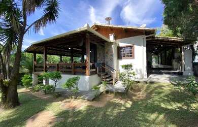 Imagem 2: Casa de Condomínio com 3 dormitórios à venda em Esmeraldas