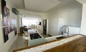 Imagem 2: Linda Cobertura com 3 dormitórios, vista mar permanente, localizada no alto da montanha no