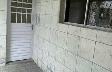 Imagem 2: Casa para alugar no Barro, reformada, ótimo local, com garagem