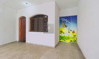 Imagem 2: Casa para Venda em Taubaté, Parque das Flores, 3 dormitórios, 1 suíte, 2 banheiros, 2 vaga