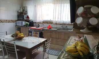 Imagem 3: Sobrado com 3 dormitórios, 2 banheiros e quintal com churrasqueira na Ponte Rasa