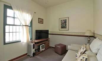 Imagem 5: Sobrado para venda tem 350 metros quadrados com 3 quartos em Pacaembu - São Paulo - SP