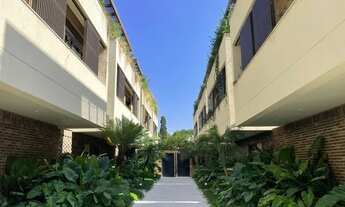 Imagem 5: Casa de condomínio sobrado para venda tem 520 metros quadrados com 4 quartos