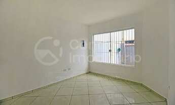 Imagem 5: CASA à venda com 2 quartos em Peruíbe, no bairro Balneario Sao Joao Batista