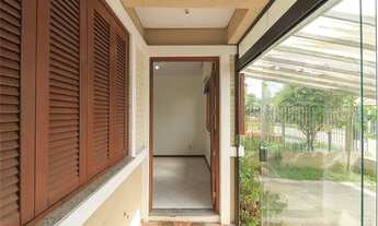 Imagem 4: PORTO ALEGRE - Casa Padrão - Hípica