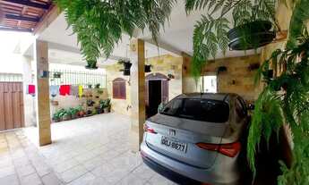 Imagem: Casa com 4 dormitórios à venda em Contagem