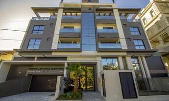 Imagem 3: Cobertura Duplex a venda, localizada a 90 metros da Praia de Canto Grande em Bombinhas, co