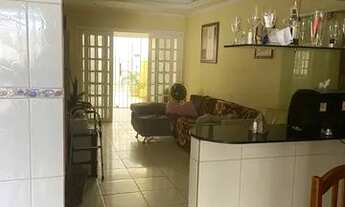 Imagem 5: Casa com 4 quartos 5 banheiro três suítes e 2 garagens com 400 metros quadrados