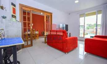 Imagem 3: Excelente sobrado no Capão Raso com 5 quartos, 210m² de área construída e 300m² de terreno