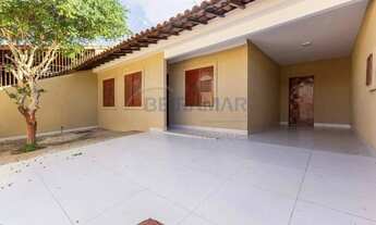 Imagem: Casa de 6 quartos, com ampla garagem e churrasqueira