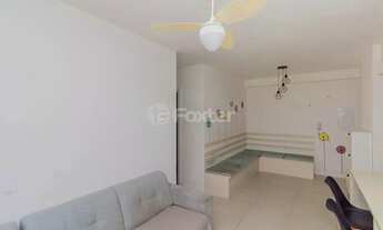 Imagem 2: Imóvel para venda possui 66 metros quadrados com 3 quartos em Teresópolis - Porto Alegre