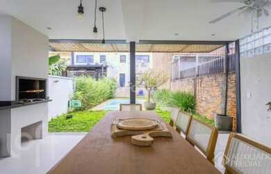 Imagem 2: Casa à venda Rua Miracema, Chácara das Pedras - Porto Alegre