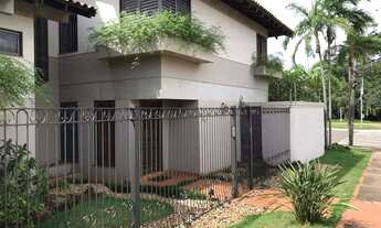 Imagem: Sobrado Amplo em Localização Estratégica