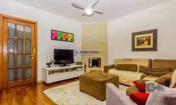 Imagem: Casa com 7 Quartos e 6 vagas à Venda, 470