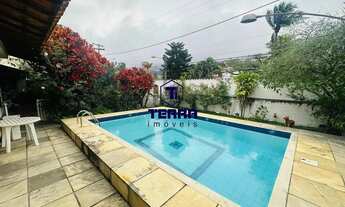 Imagem 3: Ampla casa na entrada do Condomínio Amoli. Localização super privilegiada